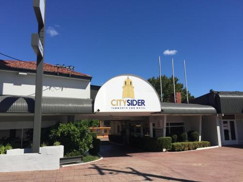 a cityoster building with a sign that reads cityoster at City Sider Motel in Tamworth