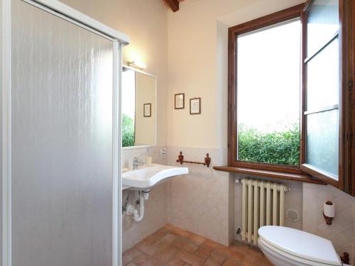 Bagno di Serene Holiday Home in Stabbia with Pool, Bikes & Garden