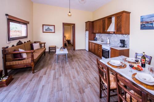 Lardas Luxury Country House
