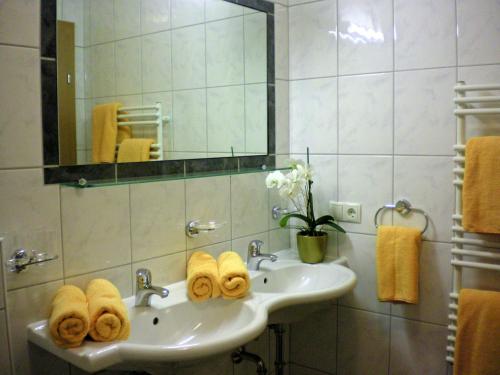 Et badeværelse på Appartements NEUStockach