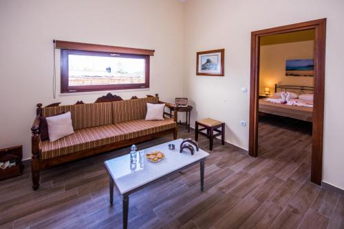 Lardas Luxury Country House