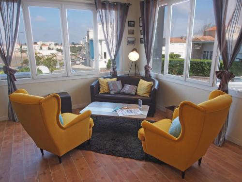 Un lugar para sentarse en Hotel Belle Vue Royan