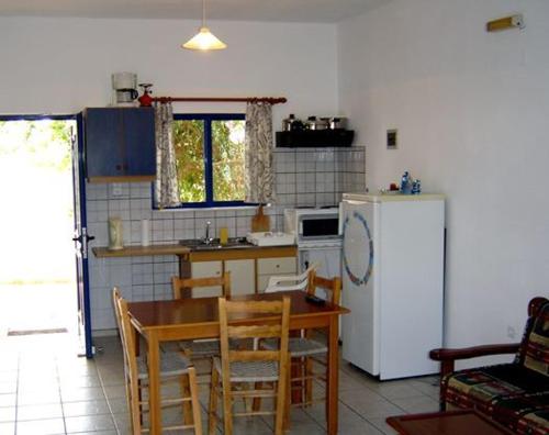 Η κουζίνα ή μικρή κουζίνα στο Fragkokastello Star