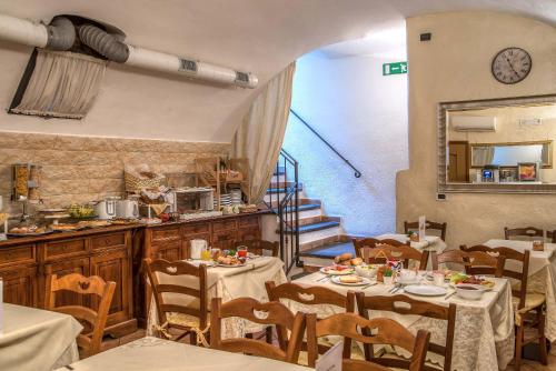 Gallery image of Relais Le Clarisse in Rome