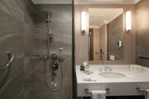 Bilik mandi di Radisson Blu Hotel, Diyarbakir
