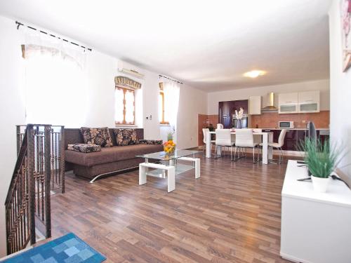 Zdjęcie z galerii obiektu Holiday Home Roberto 1277 w mieście Vranići