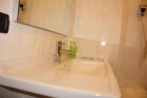 Un baño de Hotel 2C