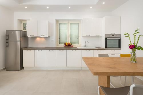 Urban Chic LUXE apartments near Beach Bačvice & CENTRE