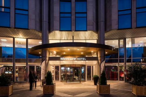 Η πρόσοψη ή η είσοδος του AppartHotel Mercure Paris Boulogne