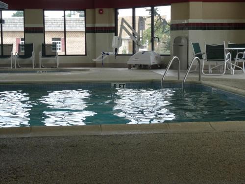 Piscina en o cerca de Bird-in-Hand Family Inn