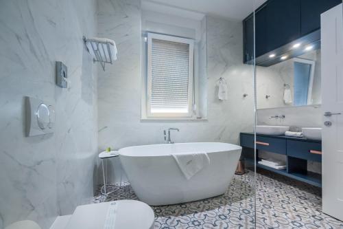Bilik mandi di Zadera Accommodation