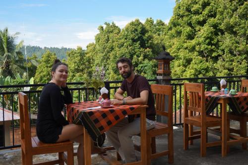 Επισκέπτες που μένουν στο Edy Homestay