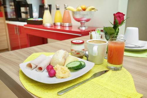 
Breakfast options available to guests at Le Grand Hôtel de Normandie
