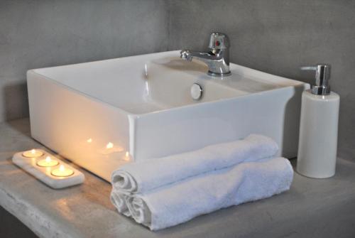 Фотография из галереи Livadi House в городе Кало-Ливади