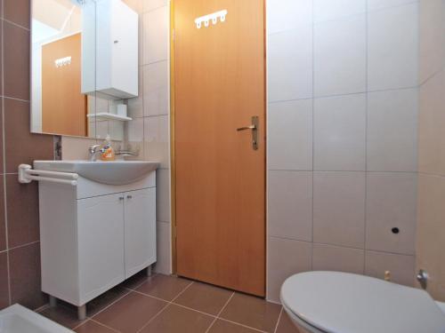 Koupelna v ubytování Apartments Elvis 1299