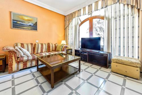 Las Americas Family Inn