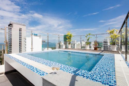 Hồ bơi trong/gần Aroma Nha Trang Boutique Hotel