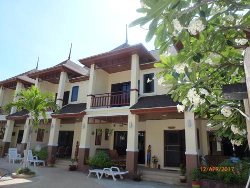 Thai Paradise South 255/2