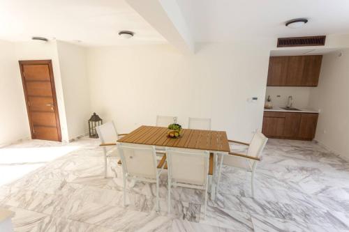 Gambar di galeri bagi White Olive Villa di Herceg-Novi
