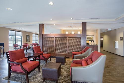 Χώρος καθιστικού στο Comfort Inn & Suites Zachary