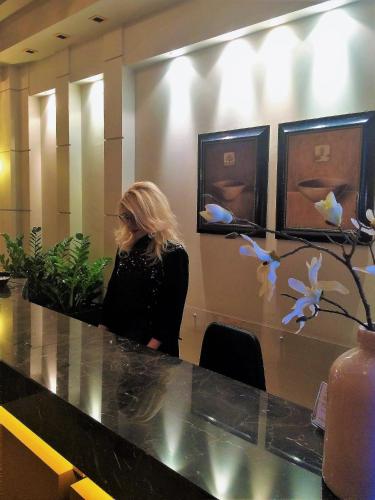 Hotel Avra