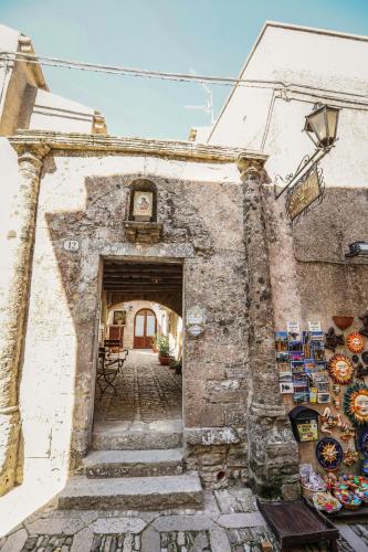 Φωτογραφία από το άλμπουμ του Antico Borgo σε Erice