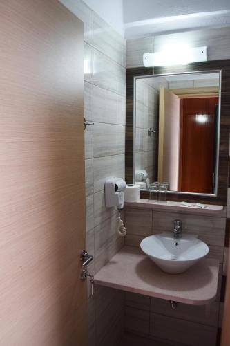 Koupelna v ubytování Iro Hotel