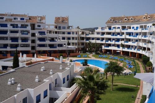 Duquesa suite and golf Penthouse Atico with sea view
