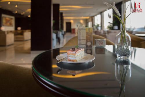 Makanan di atau berdekatan hotel