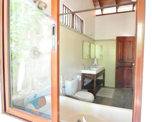 Gallery image of The Waves Beach Chalets in Tangalle