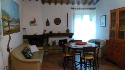 Dining area sa farm stay