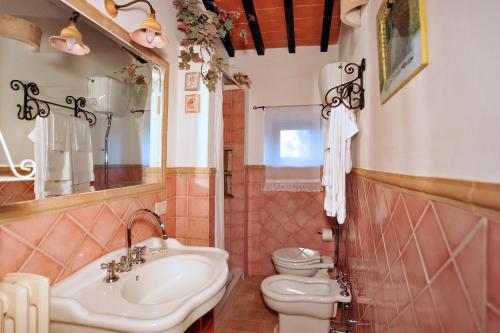 Kylpyhuone majoituspaikassa Casale Giacomini
