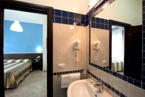 Bathroom sa Hotel Moderno
