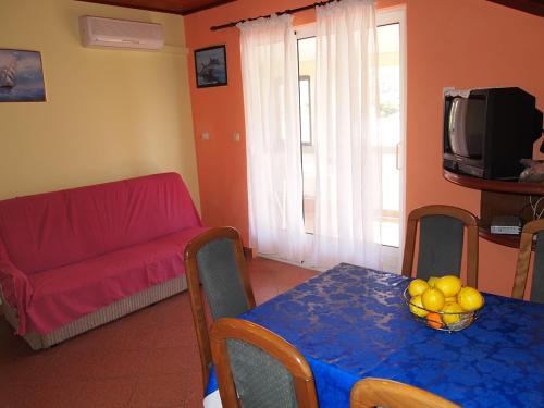 Fotografie z fotogalerie ubytování Apartmani Delfin v destinaci Grebaštica