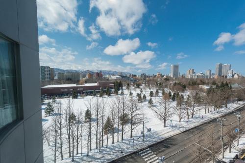 冬のホテルマイステイズ札幌中島公園の様子