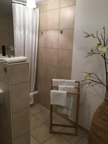 Koupelna v ubytování Eberl Hotel Pension München Feldmoching