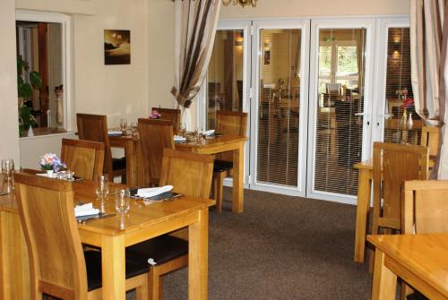 Restaurace v ubytování Royal Lodge