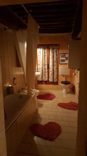 Fotografie z fotogalerie ubytování Appartamento Ferro di Cavallo v destinaci Ponte a Tressa