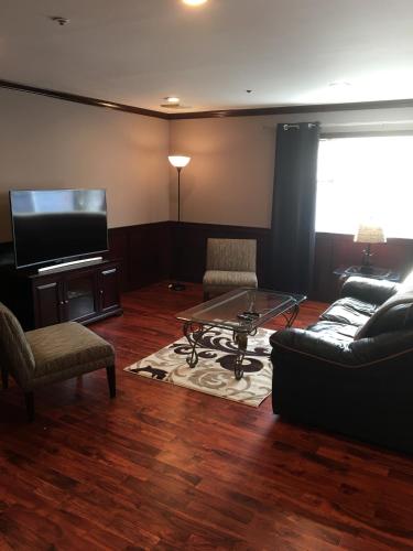 Ruang duduk di Irish American INN