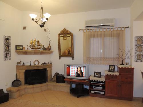 Gallery image of Christine Villa Pefkos in Pefki Rhodes