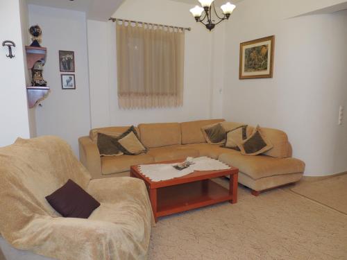 Gallery image of Christine Villa Pefkos in Pefki Rhodes