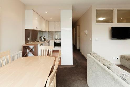 Η κουζίνα ή μικρή κουζίνα στο Alto Villa 301 AMS Mt Buller