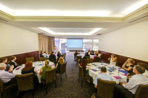 Гости Best Western Plus Hovell Tree Inn