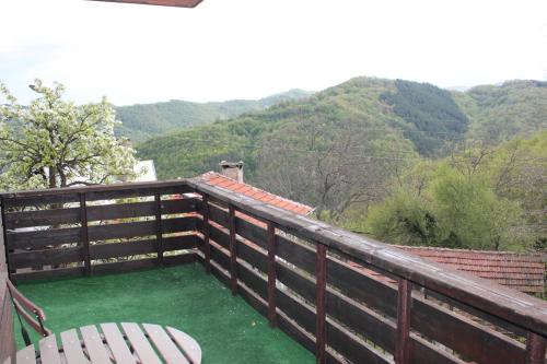 Φωτογραφία από το άλμπουμ του Guest House Daskalov σε Chervena Lokva