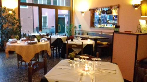Restaurace v ubytování Albergo Caprile