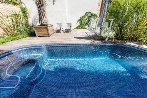 Πισίνα στο ή κοντά στο Privilège Appart Hôtel Saint Exupéry