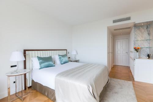 Postel nebo postele na pokoji v ubytování Amadria Park Hotel Milenij