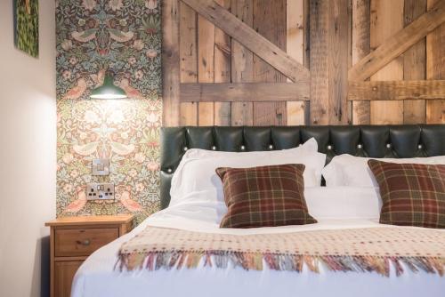 Katil atau katil-katil dalam bilik di Helen Browning's Royal Oak