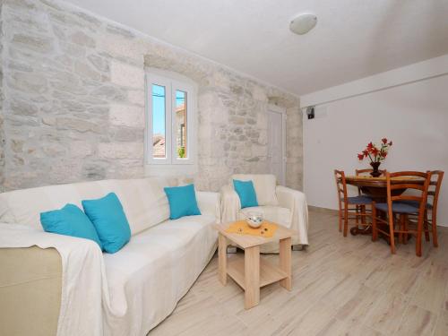 Apartment Petrovic