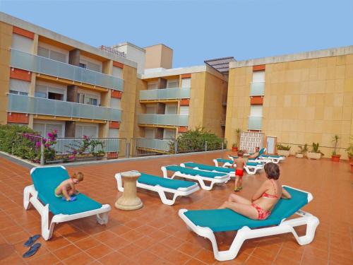 Gallery image of Apartaments Costa d'Or in Calafell